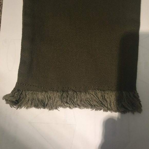 Max Studio London Frayed-Hem Skinny Jeans - Picture 3 of 3